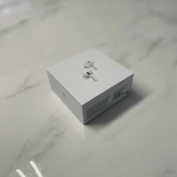 White Wireless Earbuds